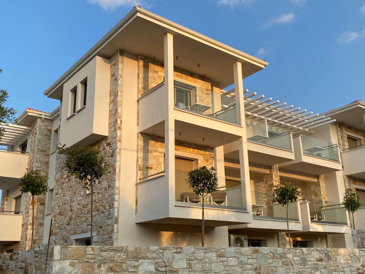 Luminous Luxury Apartments Ліменас Екстер'єр фото