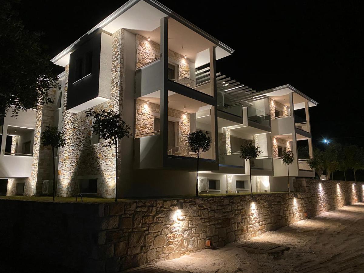 Luminous Luxury Apartments Ліменас Екстер'єр фото