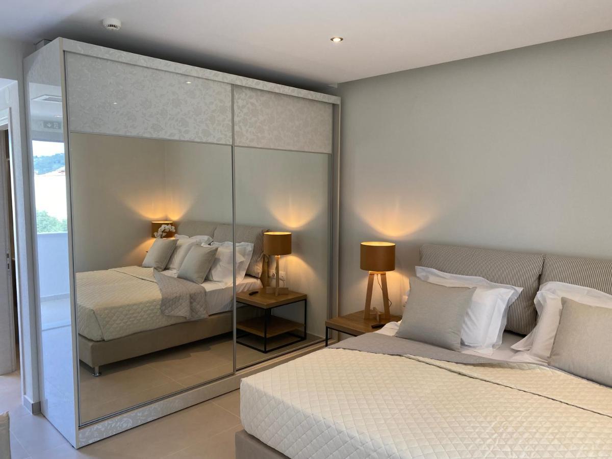 Luminous Luxury Apartments Ліменас Екстер'єр фото
