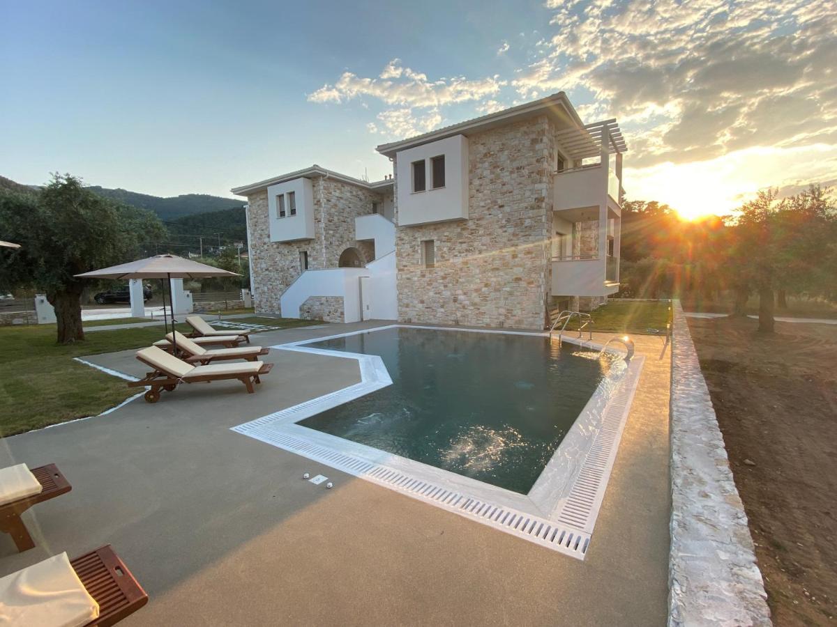 Luminous Luxury Apartments Ліменас Екстер'єр фото