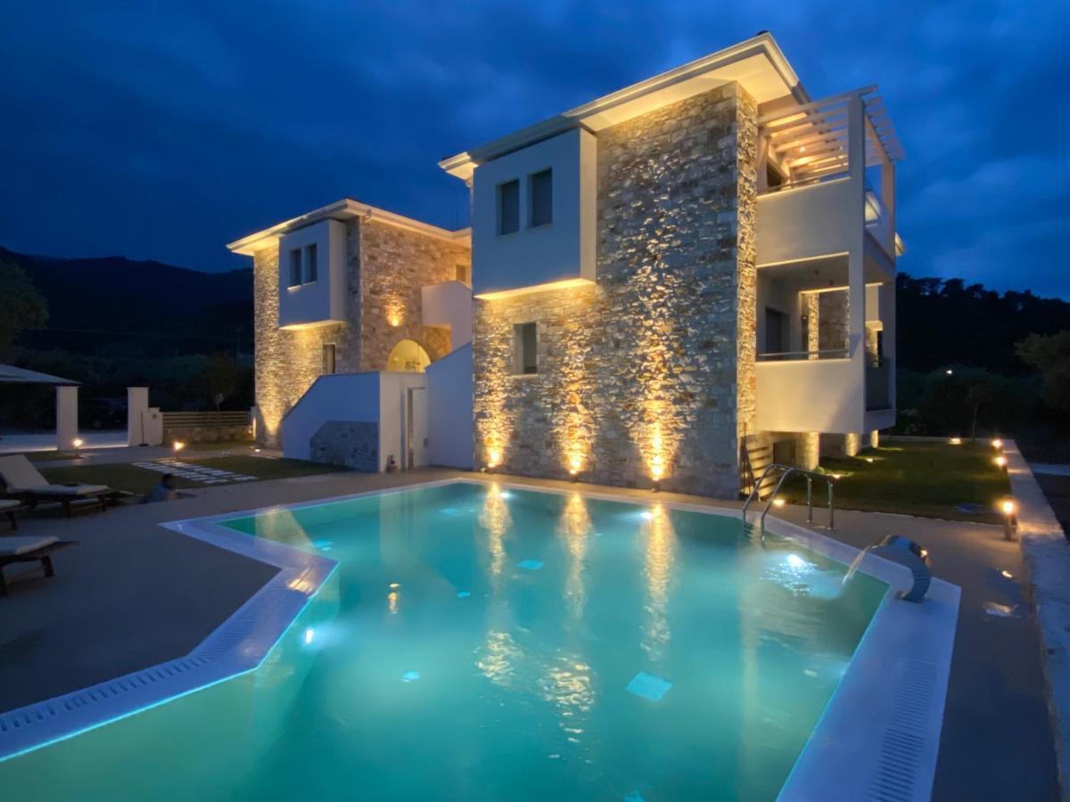 Luminous Luxury Apartments Ліменас Екстер'єр фото
