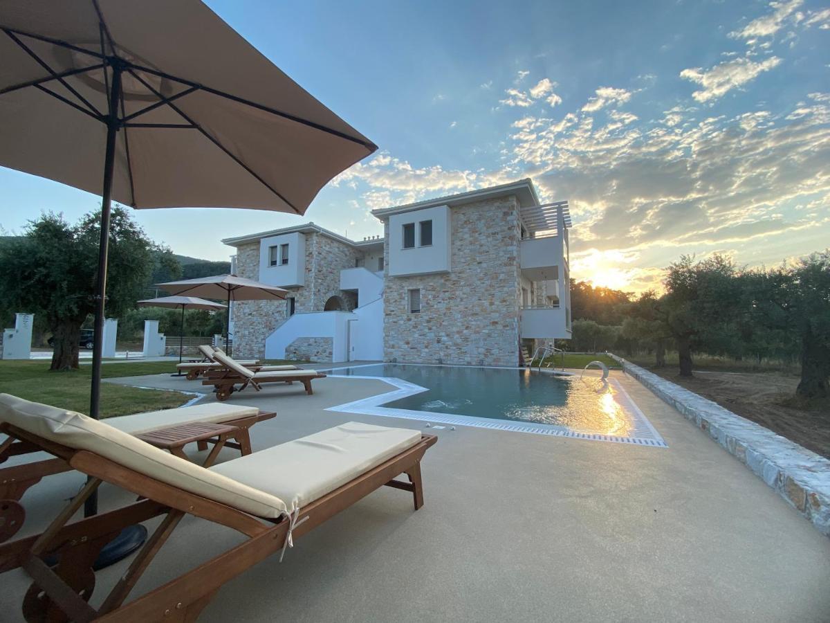 Luminous Luxury Apartments Ліменас Екстер'єр фото